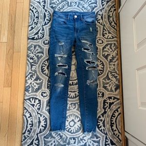american eagle ripped jeans